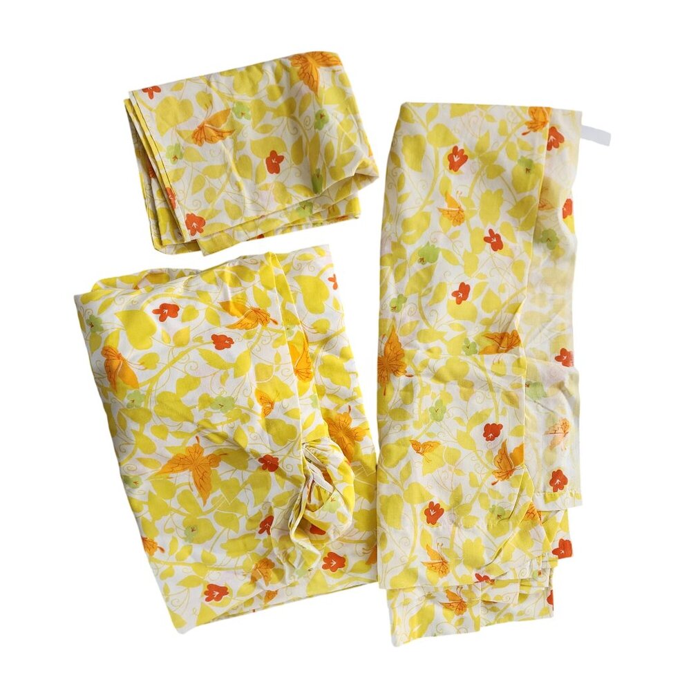 Morgan Jones  vintage 1970s yellow floral and butterfly bed sheet set Twin